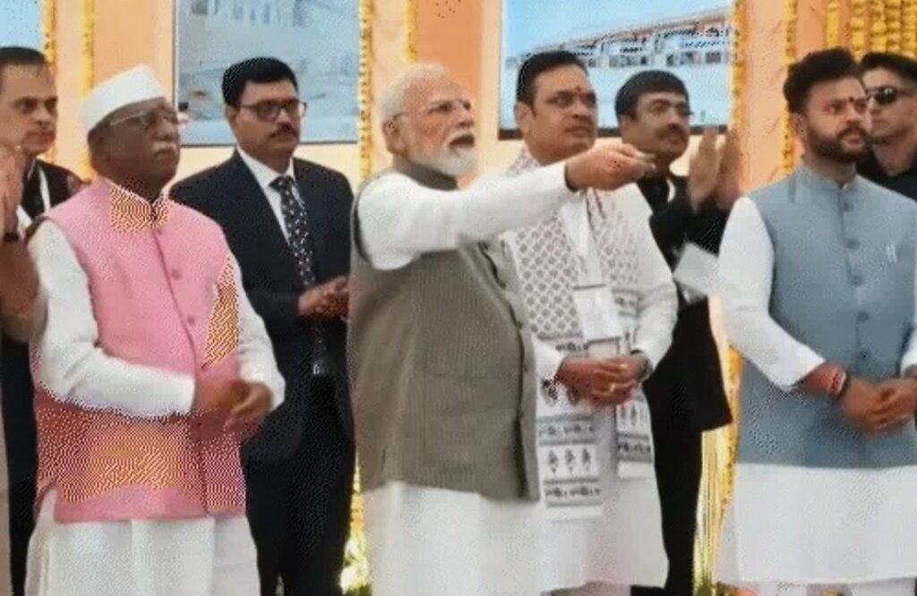 पीएम मोदी का बड़ा बयान: ‘घरेलू गैस के दाम ₹2000 तक जा सकते थे, बेहतर मैनेजमेंट से ₹950 में मिल रहा सिलेंडर’