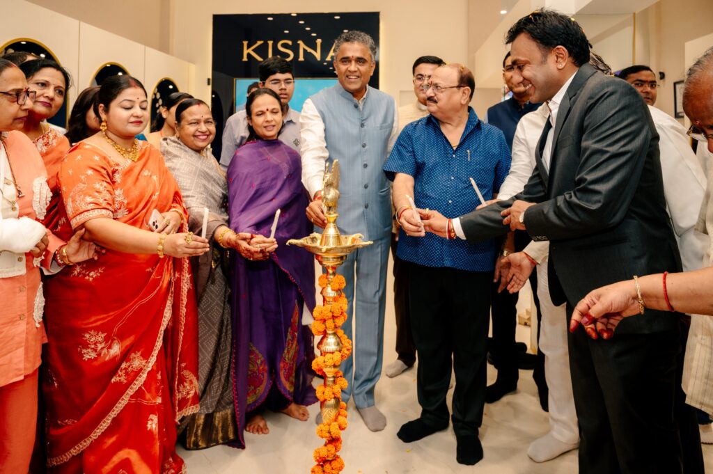 कोरबा : किसना डायमंड एंड गोल्ड ज्वेलरी के छठे एक्सक्लूसिव शोरूम का भव्य शुभारंभ