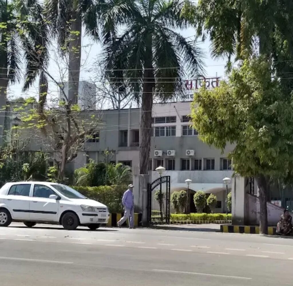 कोरबा : नगर निगम में प्रशासनिक फेरबदल,आयुक्त ने 6 अधिकारियों-कर्मचारियों के बदले दायित्व