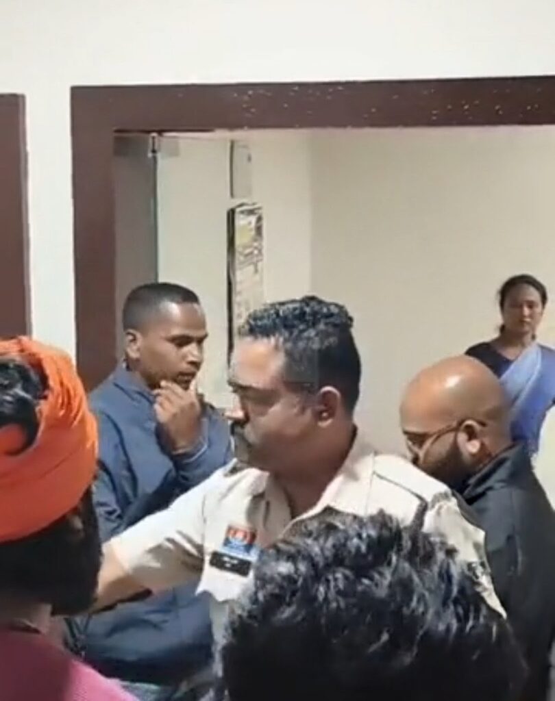 देखें वीडीओ…कोरबा : धर्मांतरण को ले कर होटल में बवाल
